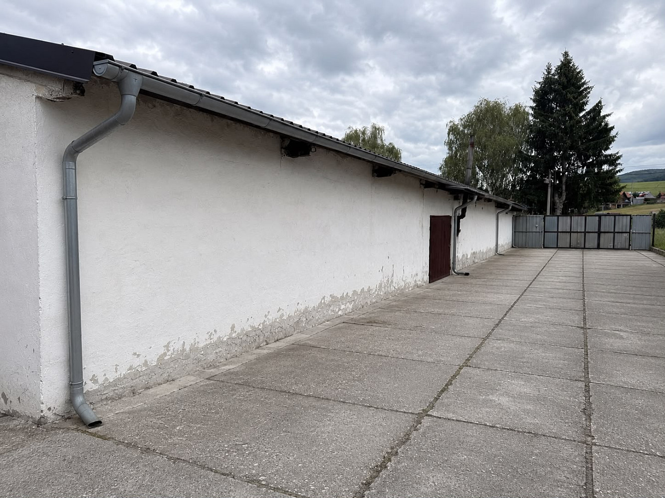 Pronájem skladovacích prostor 160 m²