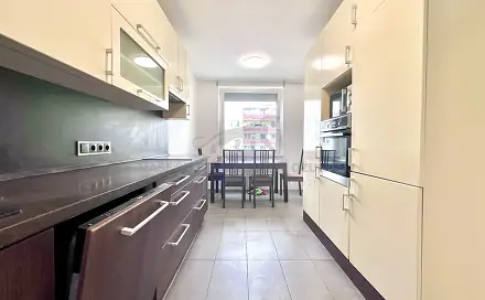 Pronájem bytu 3+1 75 m², Voskovcova, Praha 5 - Hlubočepy