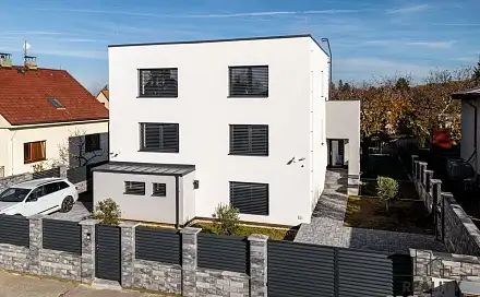 Prodej domu 229 m² s pozemkem 766 m², Pod Vojenským velitelstvím, Říčany - Radošovice, okres Praha-východ
