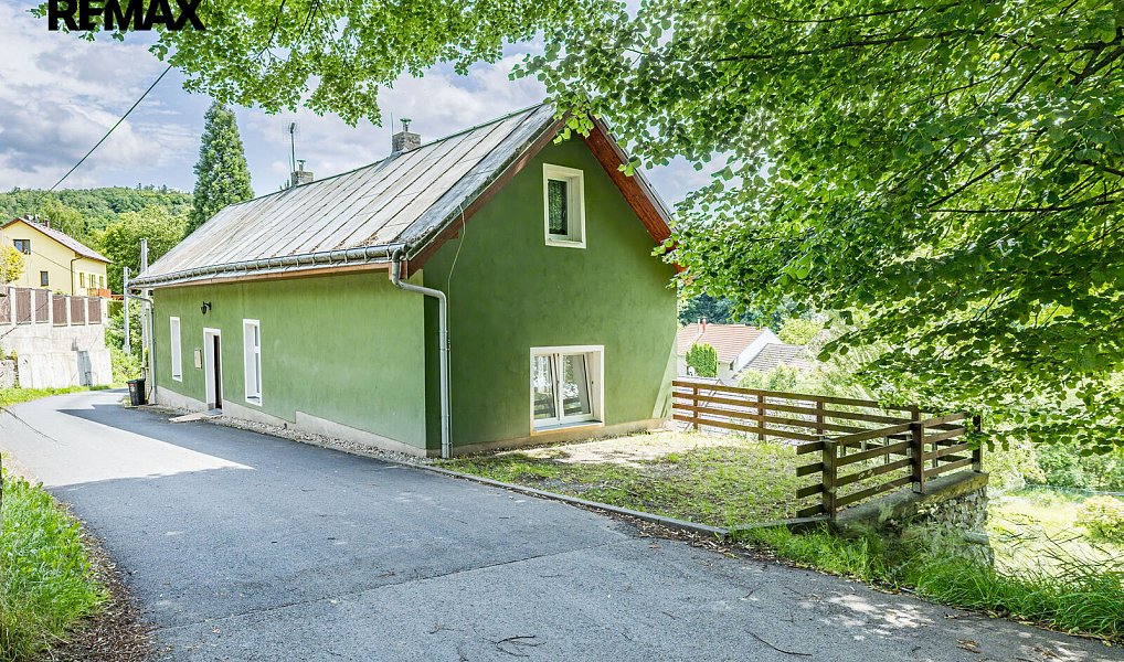 Prodej domu 142 m² s pozemkem 347 m², Všestary – náhled fotky 2