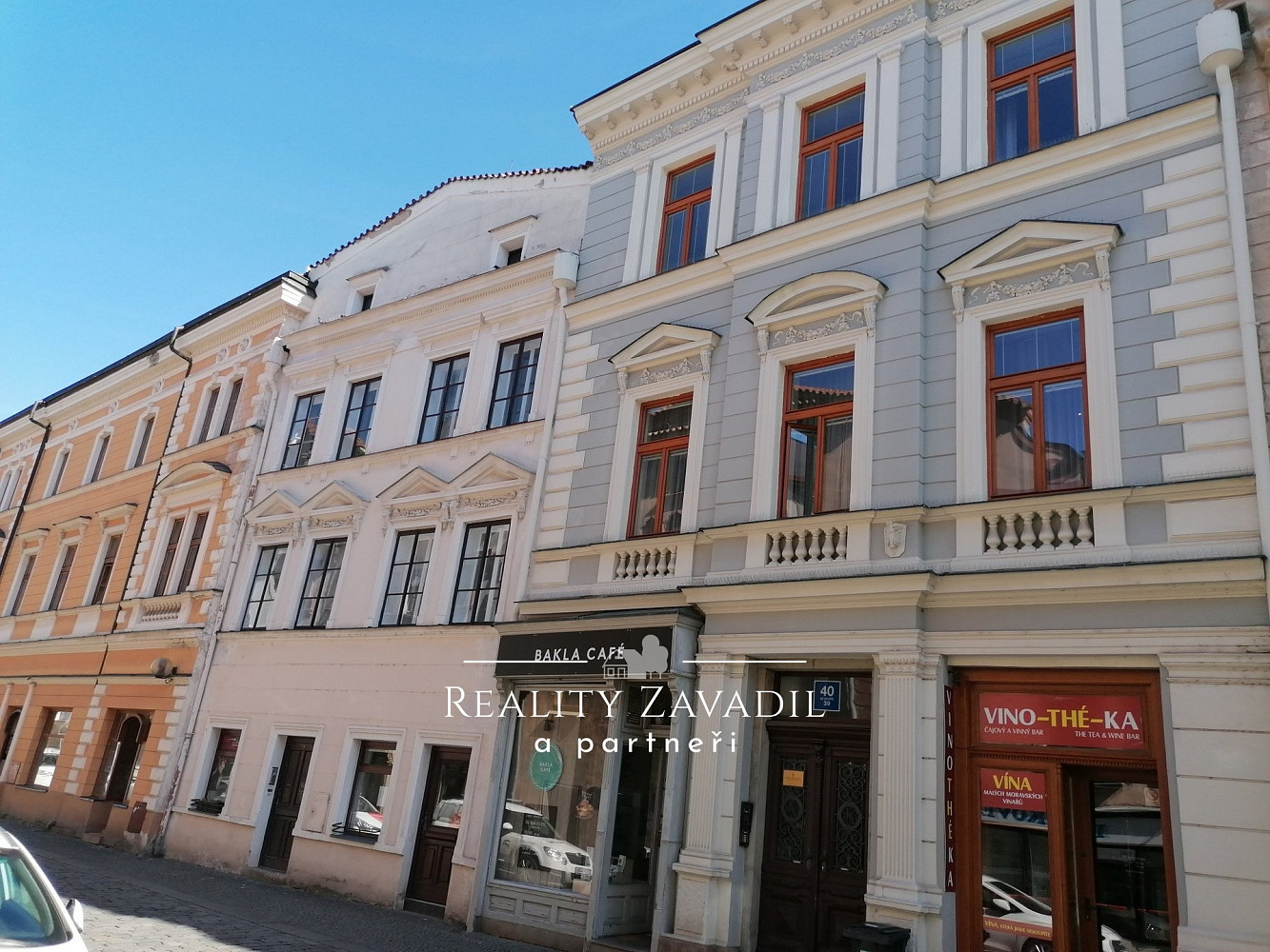 Prodej nájemního domu, činžáku 450 m² – fotografie 2