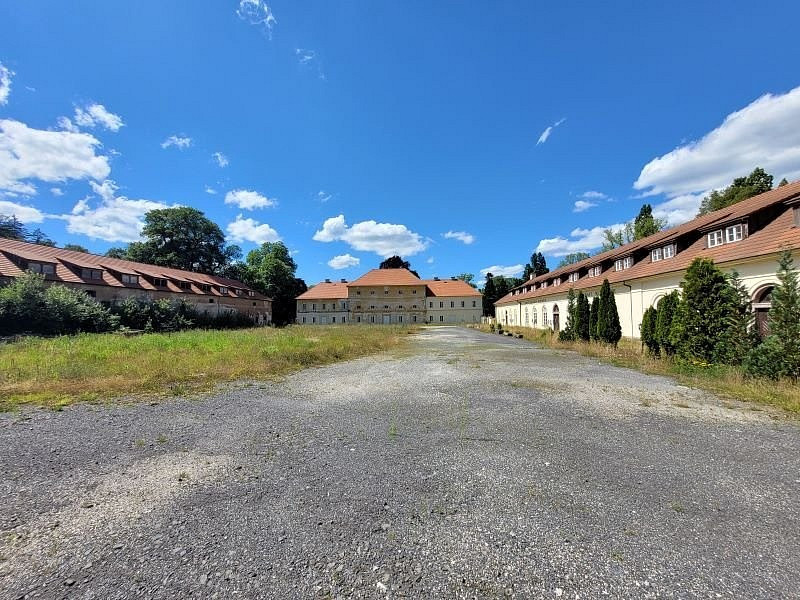 Prodej ubytovacího objektu 1 539 m² – fotografie 2