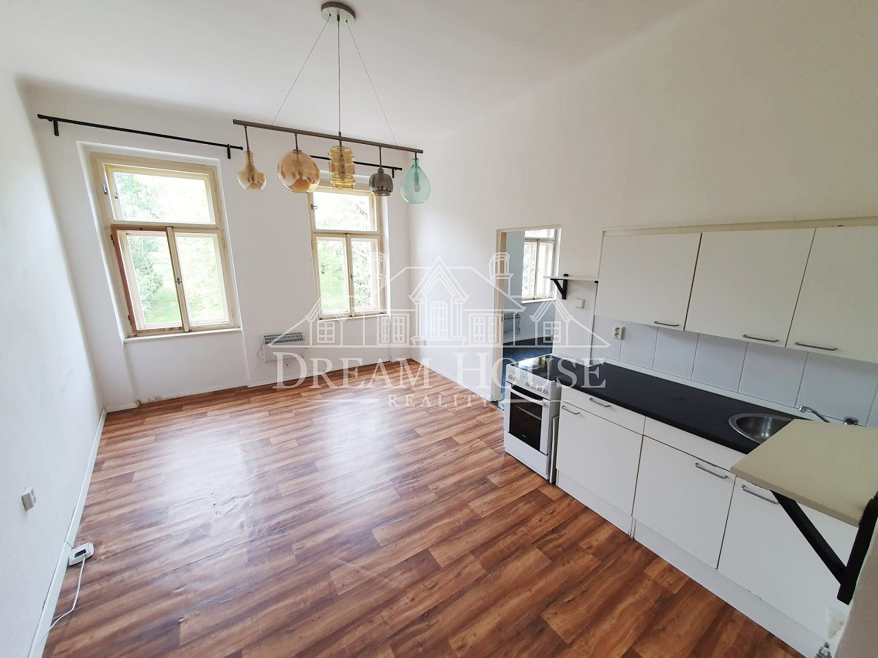 Pronájem bytu 2+kk 40 m²