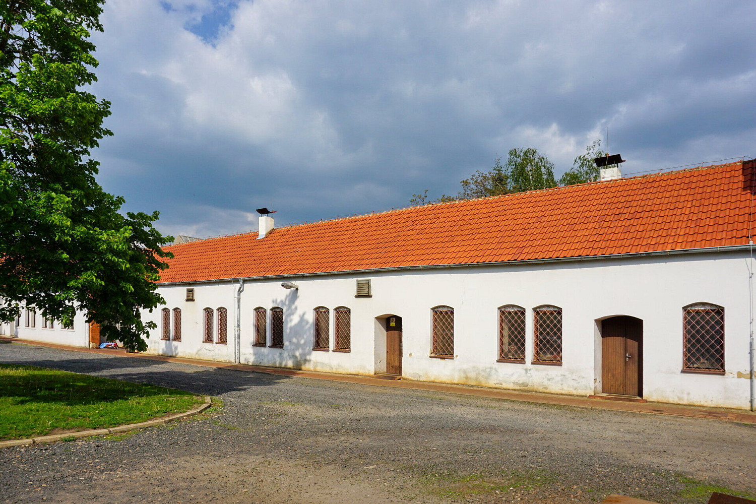 Prodej výrobních prostor 3 501 m² – fotografie 4