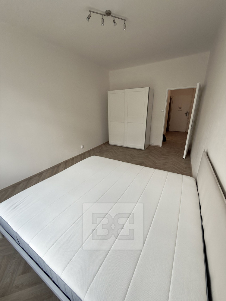 Pronájem bytu 2+1 55 m² — photo 3