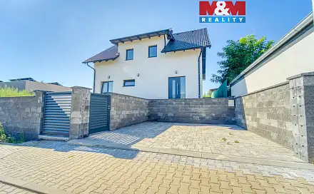 Prodej domu 168 m² s pozemkem 809 m², Na Kopečku, Vodochody - Hoštice, okres Praha-východ