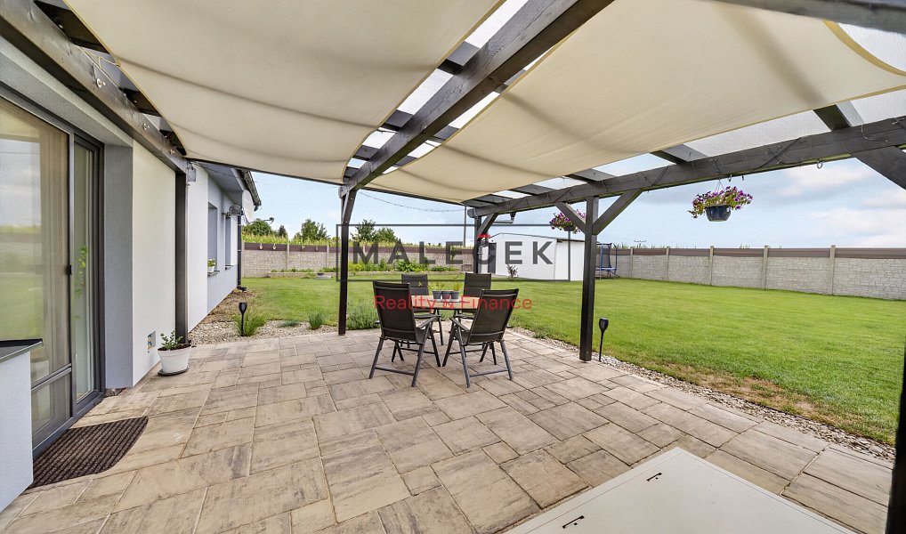 Prodej domu 154 m² s pozemkem 1 277 m², Hostouň – náhled fotky 12