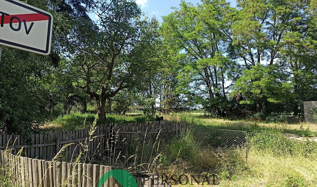 Prodej stavebního pozemku 890 m², Tetov – náhled fotky 4