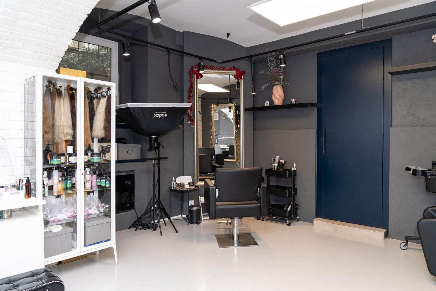 Pronájem obchodních prostor 136 m² — photo 2