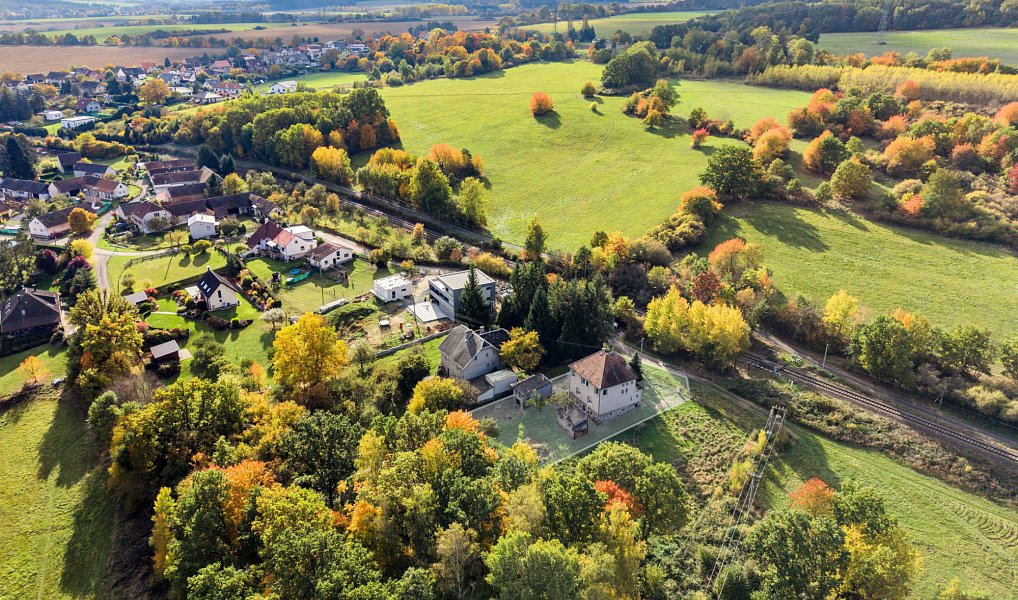 Prodej domu 200 m² s pozemkem 1 305 m², Zdemyslice – náhled fotky 3