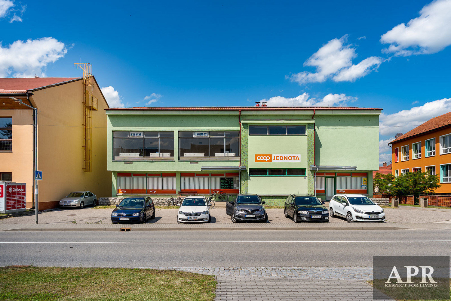 Pronájem obchodních prostor 270 m² — photo 2