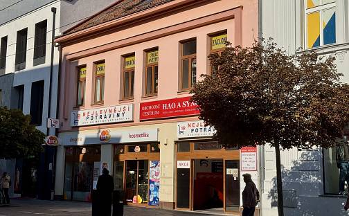 Pronájem kanceláře 550 m², třída Míru, Pardubice - Zelené Předměstí