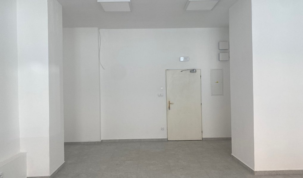 Pronájem obchodních prostor 32 m², Děčín – náhled fotky 4