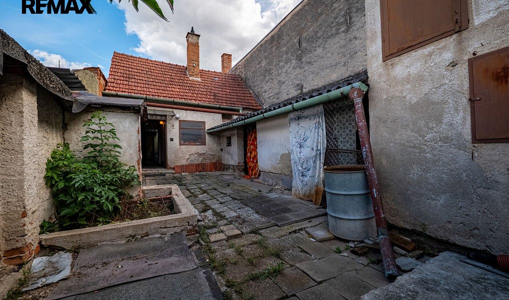 Prodej domu 100 m² s pozemkem 272 m², Ivančice – náhled fotky 31