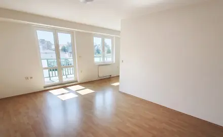 Prodej bytu 3+1 75 m², třída Komenského, Kyjov, okres Hodonín
