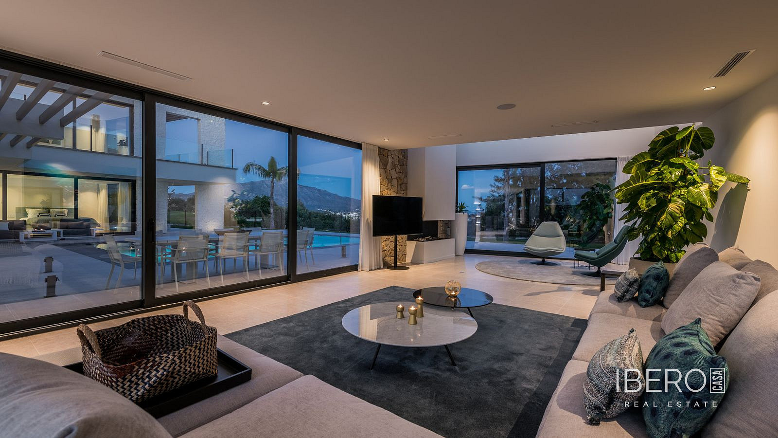 Prodej domu 465 m² s pozemkem 1 165 m² — photo 4