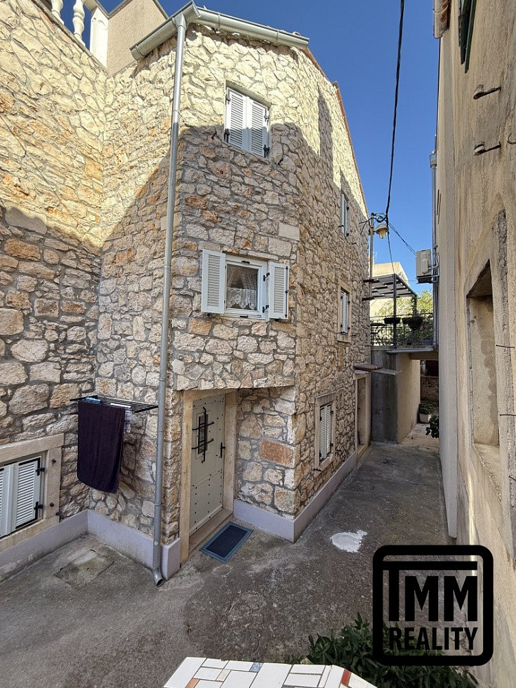 Prodej domu 94 m² s pozemkem 35 m²