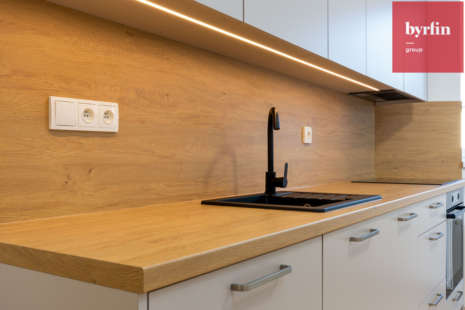 Prodej bytu 1+kk 28 m² – fotografie 2