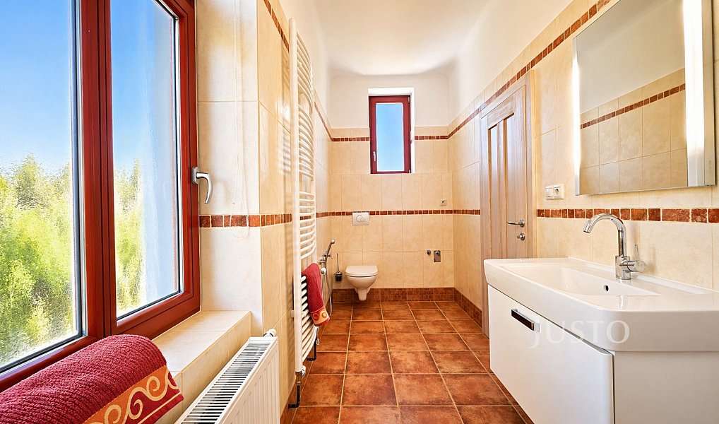 Prodej domu 257 m² s pozemkem 1 742 m², Heřmaň – náhled fotky 27