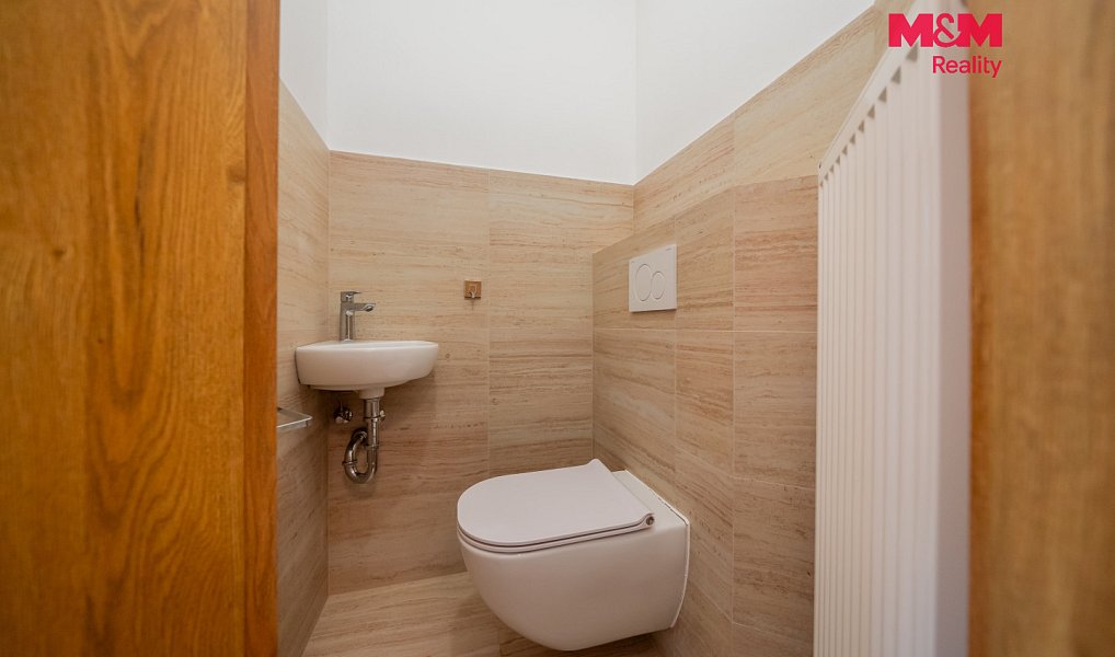 Prodej domu 170 m² s pozemkem 1 928 m², Blansko – náhled fotky 16