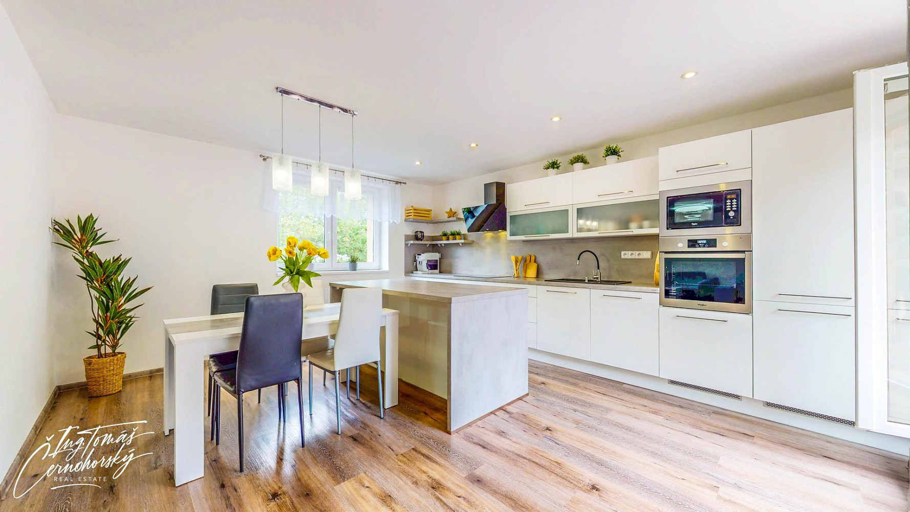 Prodej domu 171 m² s pozemkem 1 155 m² – fotografie 3