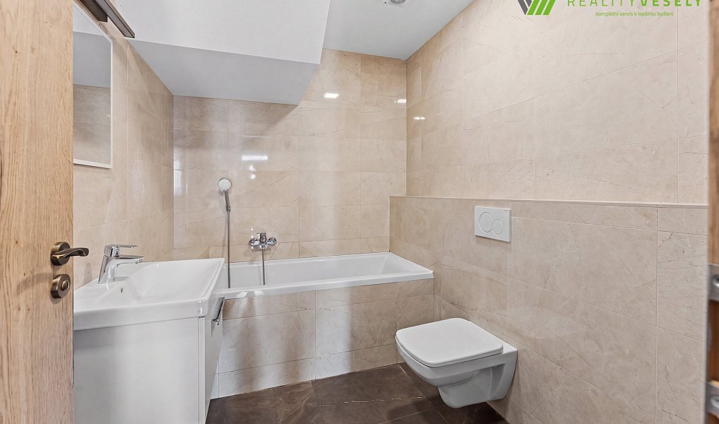 Prodej domu 180 m² s pozemkem 378 m², Ždánice – náhled fotky 3