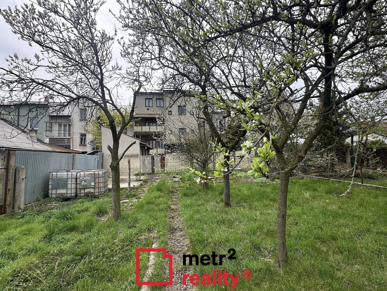 Prodej domu 300 m² s pozemkem 806 m² – fotografie 3