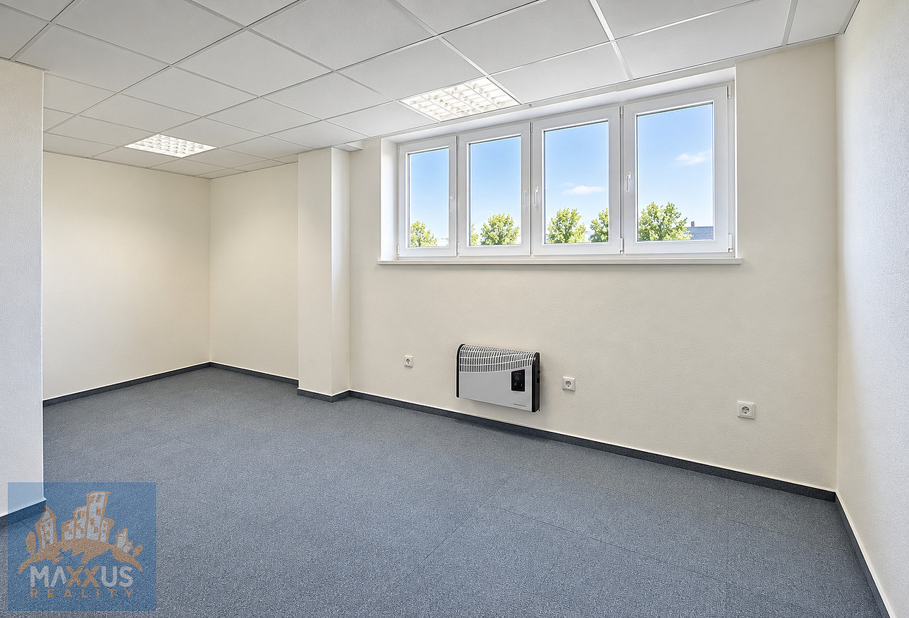 Pronájem kanceláře 22 m² – fotografie 2