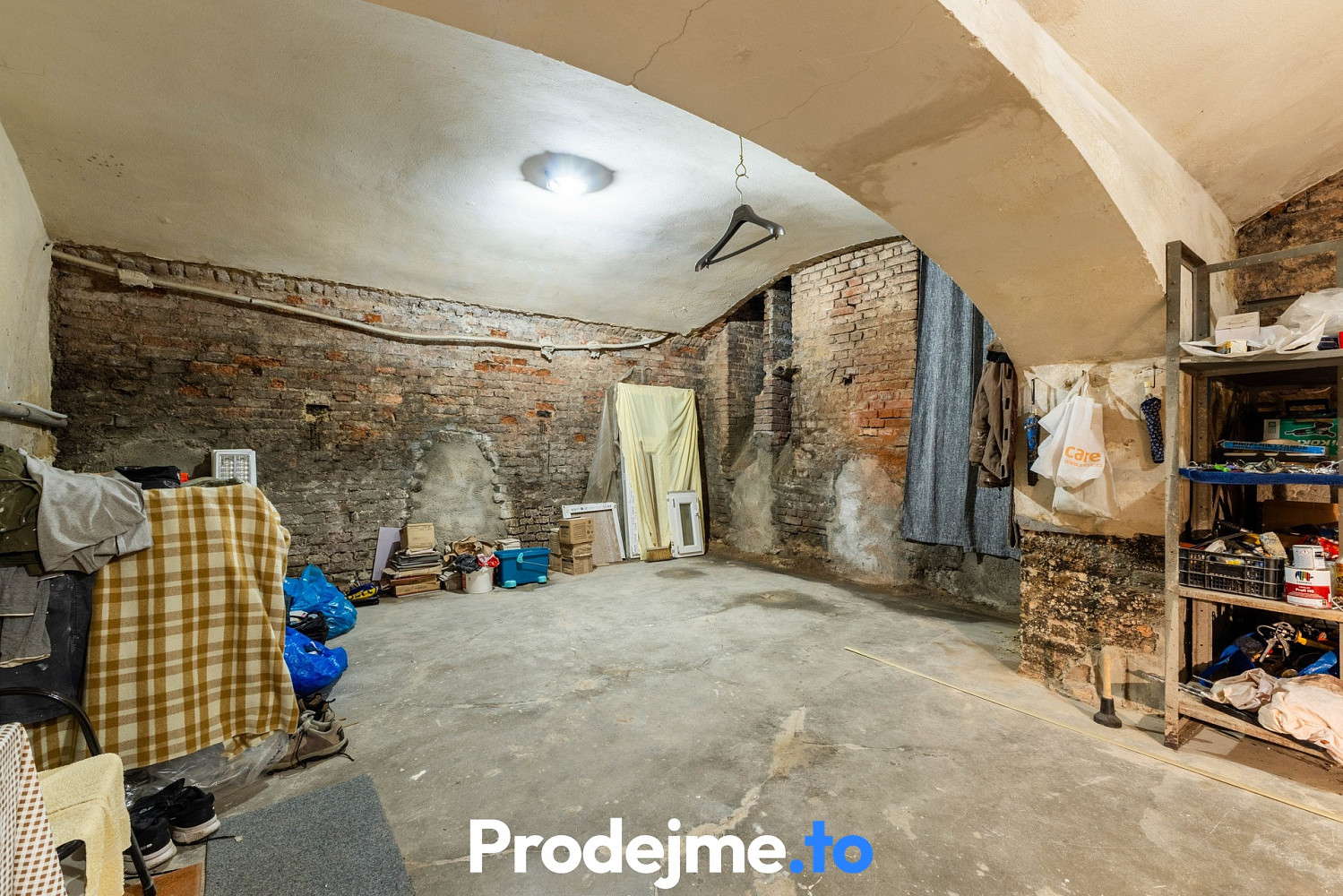 Pronájem skladovacích prostor 226 m² – fotografie 2