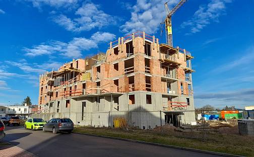 Prodej bytu 2+kk 67 m², U Sportovní školy, Pardubice - Ohrazenice