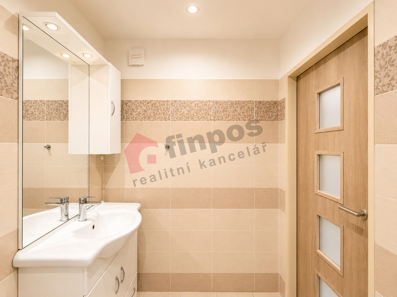 Pronájem bytu 2+kk 53 m² — photo 4