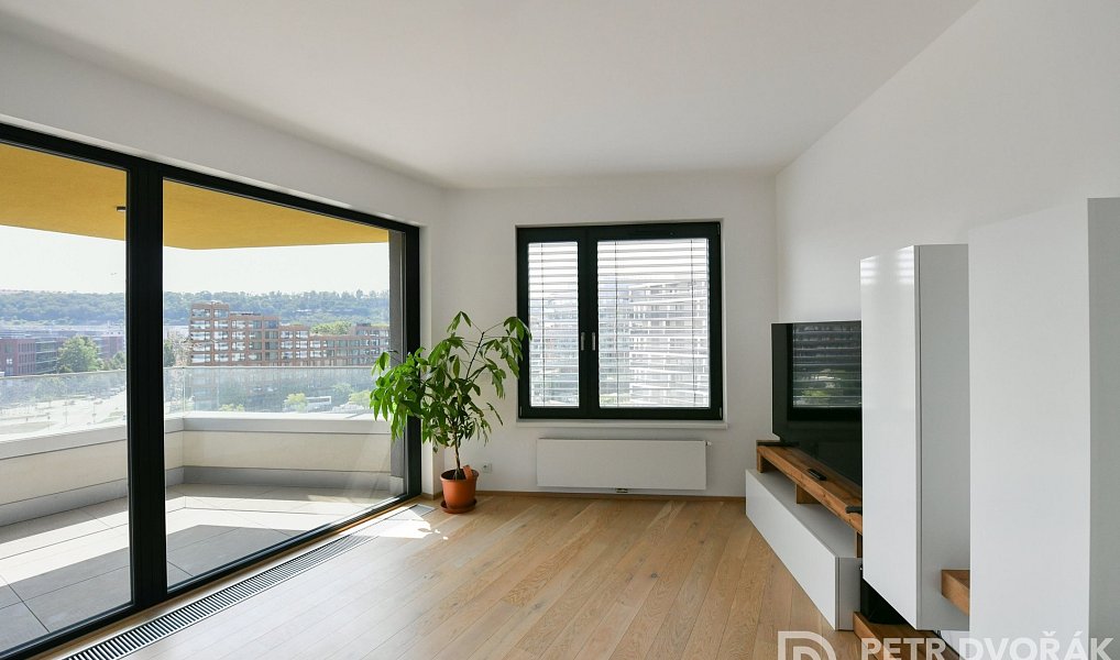 Pronájem bytu 2+kk 58 m², Praha – náhled fotky 8