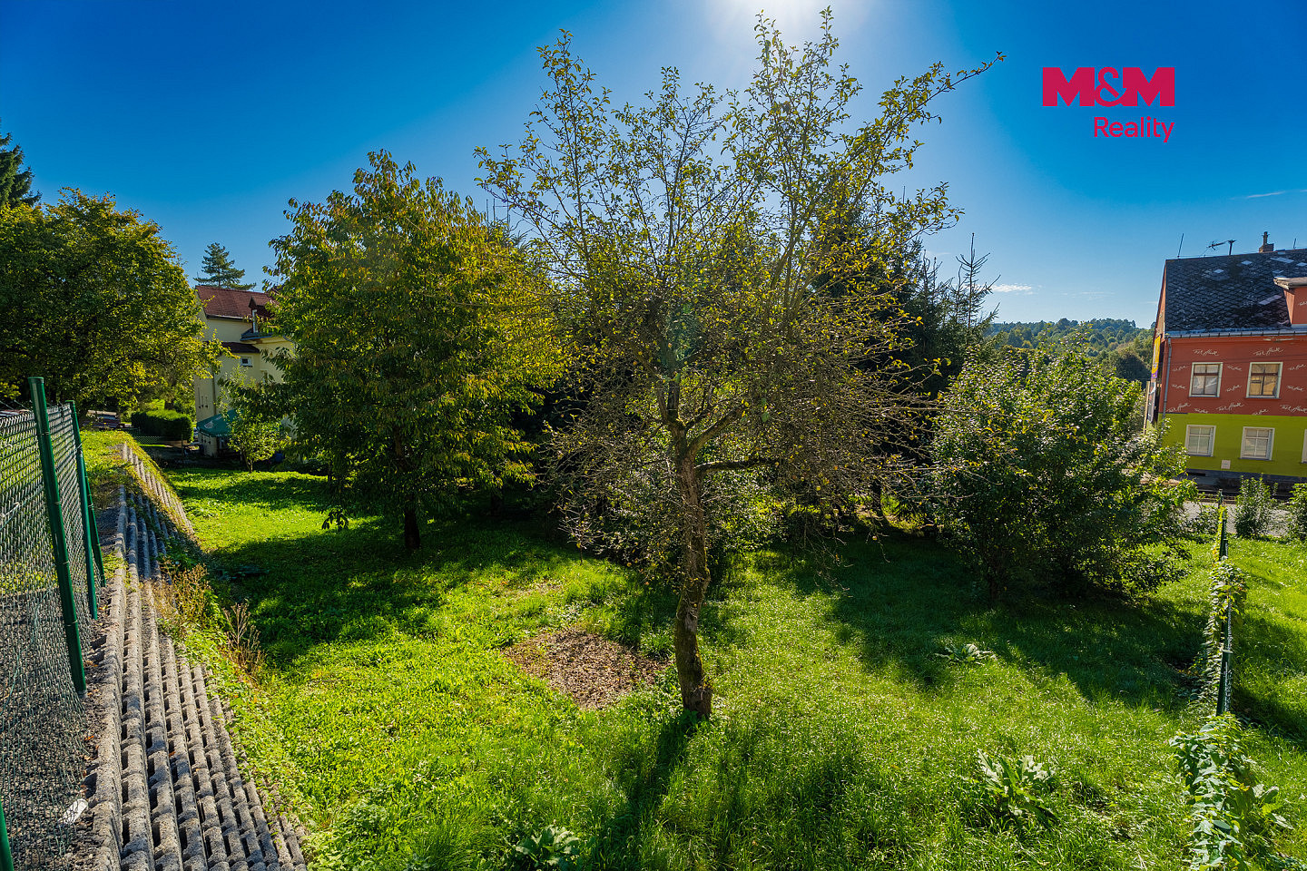 Prodej stavebního pozemku 1 061 m² – fotografie 3