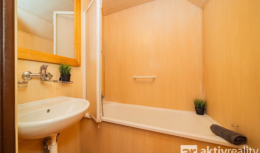 Prodej domu 150 m² s pozemkem 1 261 m², Mšeno – náhled fotky 17