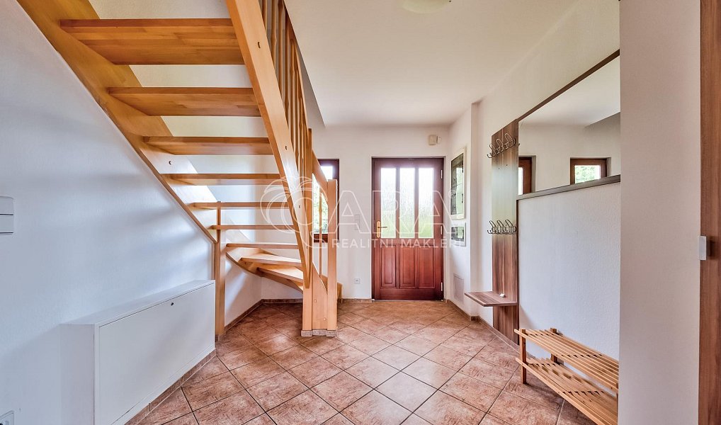 Prodej domu 145 m² s pozemkem 1 823 m², Ondřejov – náhled fotky 11