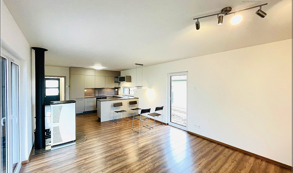 Prodej domu 106 m² s pozemkem 807 m², Řehenice – náhled fotky 18