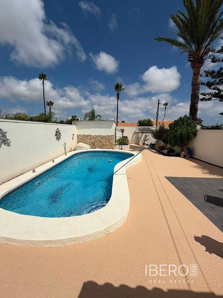 Prodej domu 85 m² s pozemkem 330 m²