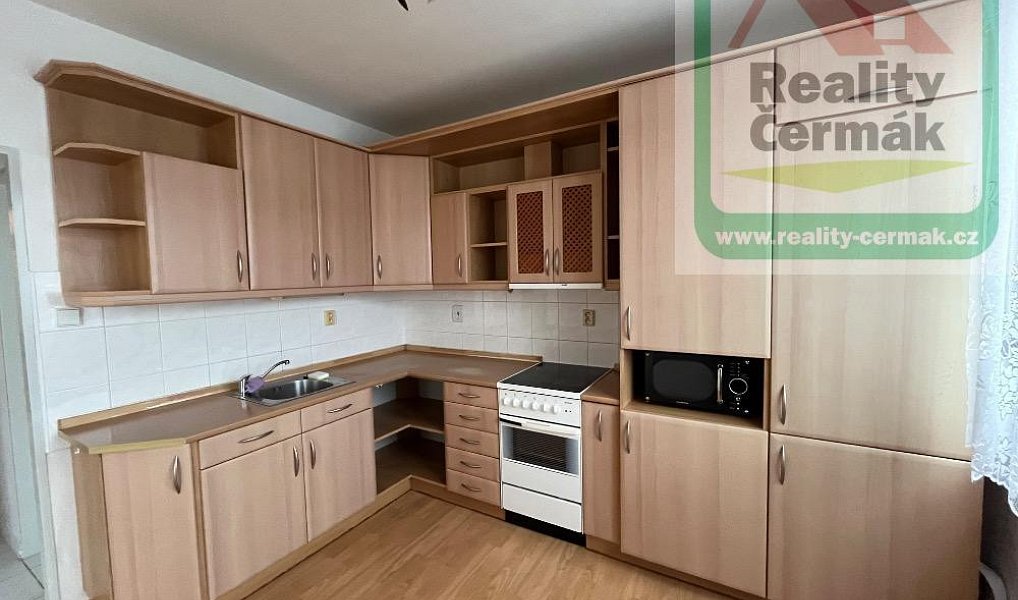 Pronájem bytu 3+1 80 m², Holýšov – náhled fotky 2