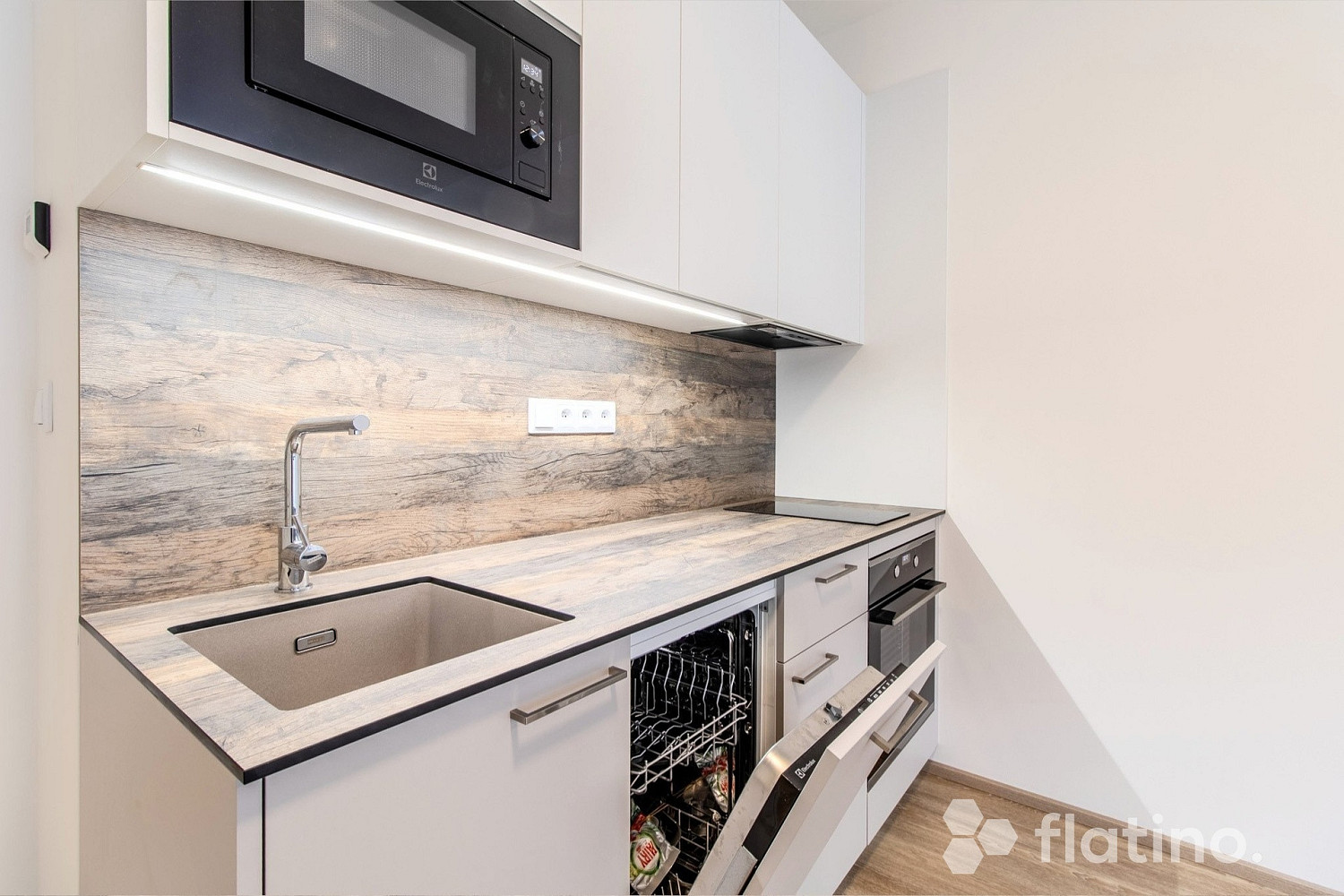 Prodej bytu 1+kk 36 m² – fotografie 3