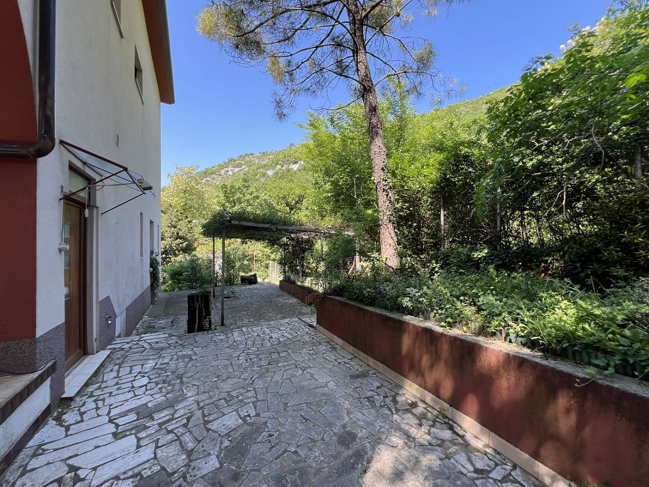 Prodej bytu atypického 179 m²