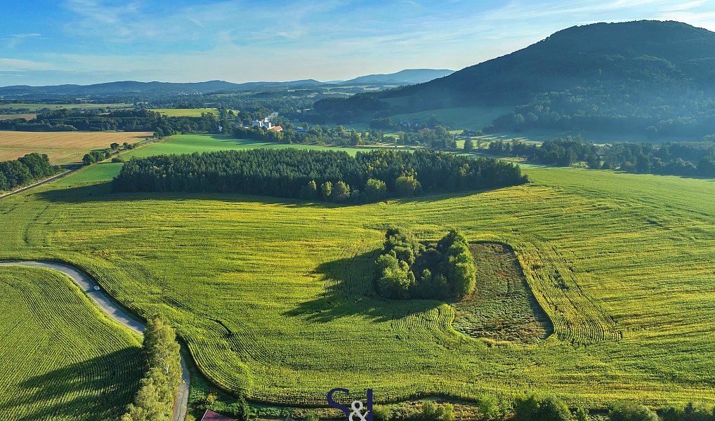 Prodej komerčního pozemku 13 896 m², Brniště – náhled fotky 5