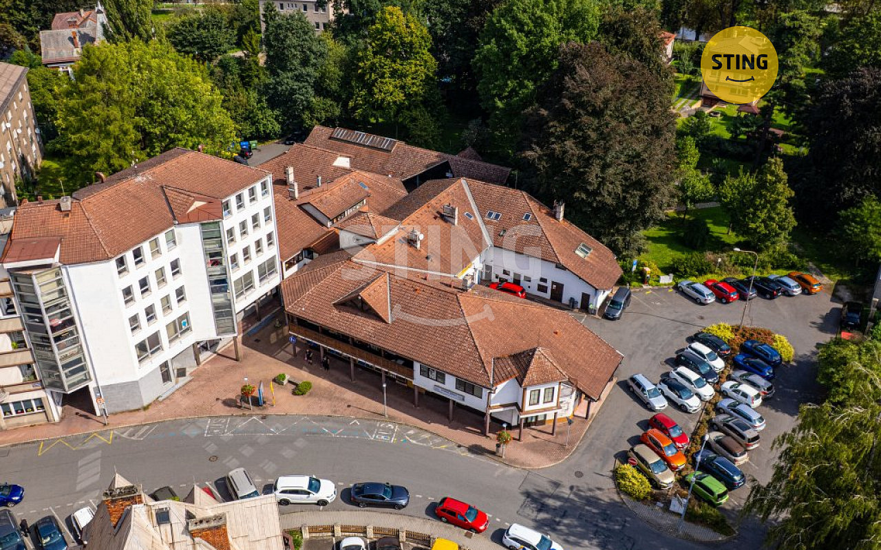 Prodej obchodních prostor 1 400 m²