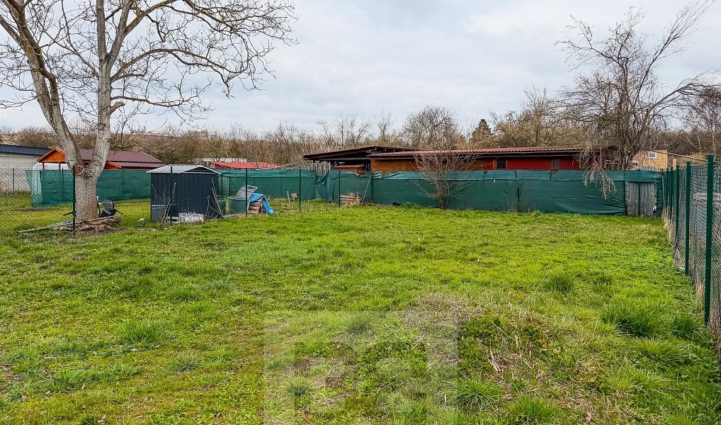 Pronájem zahrady 270 m², Praha – náhled fotky 5