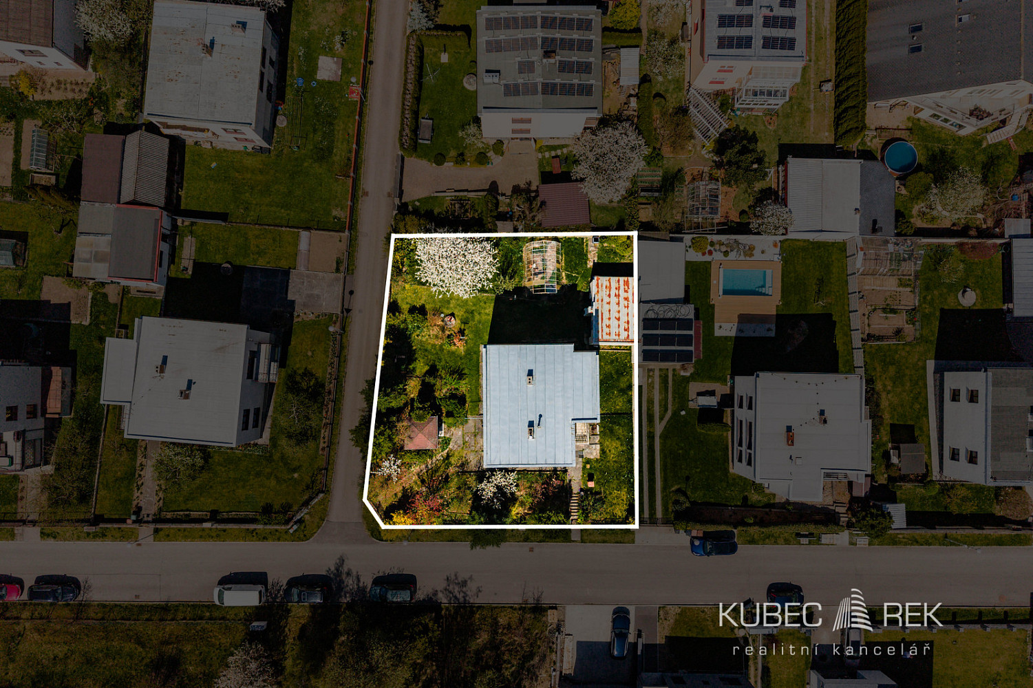 Prodej domu 200 m² s pozemkem 884 m² – fotografie 3