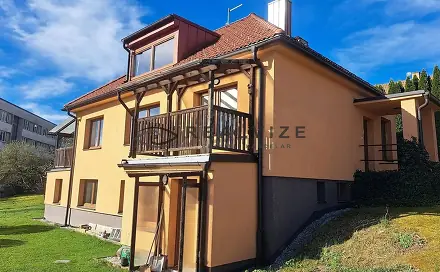 Pronájem bytu 2+kk 61 m², U Cihelny, Český Krumlov - Plešivec