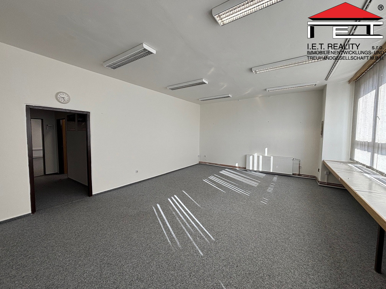 Pronájem kanceláře 95 m² — photo 4