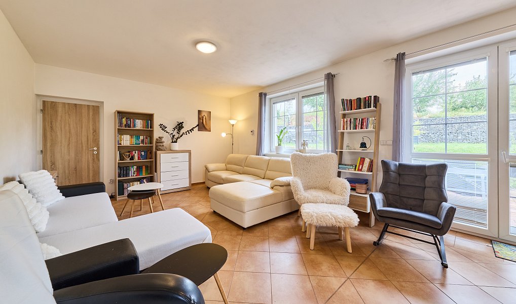 Prodej domu 141 m² s pozemkem 826 m², Mladé Buky – náhled fotky 5