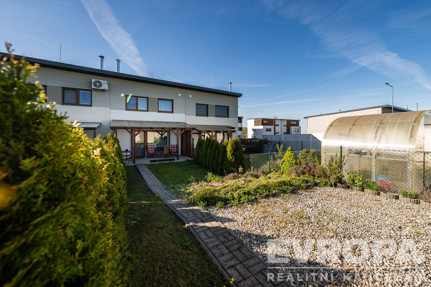 Prodej domu 130 m² s pozemkem 220 m² – fotografie 3