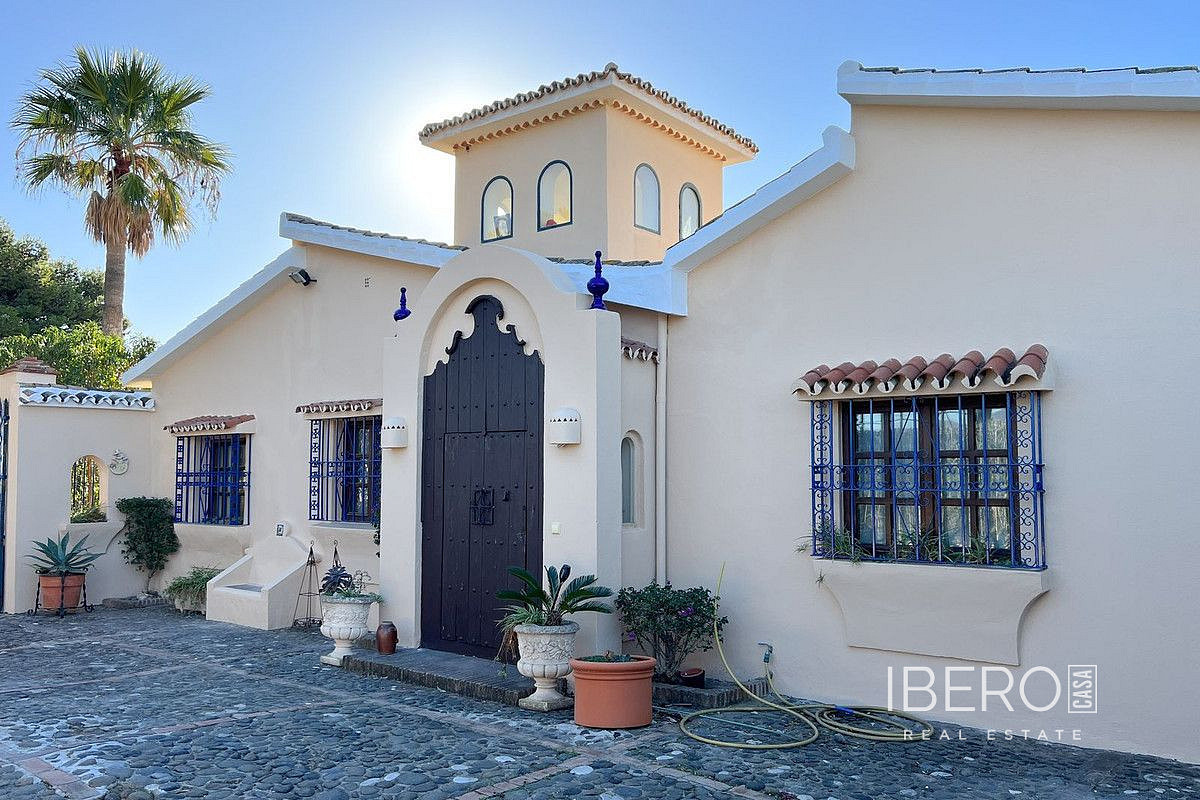 Prodej domu 165 m² s pozemkem 10 000 m²