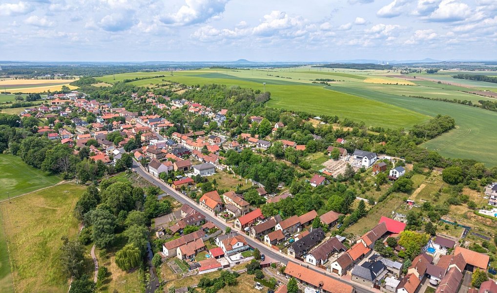 Prodej stavebního pozemku 886 m², Všetaty – náhled fotky 8